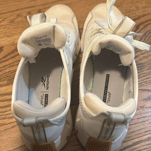 Reebok Galaxy 1 size 9 women’s shoes - Picture 8 of 9